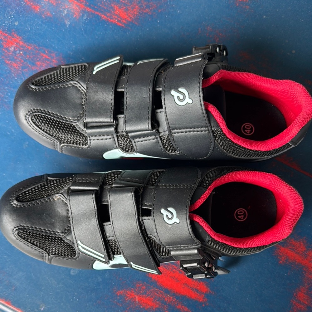 Men's Peloton  Shoes (EUC)
